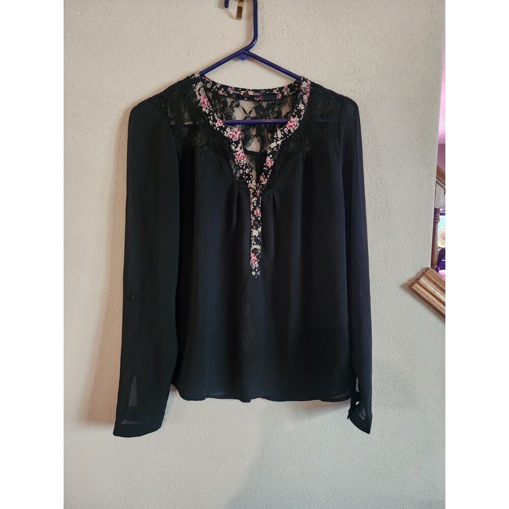Miss Me Bundle 2pc Small Black Lace Sheer Blouse Navy Geometric Crochet Cardigan